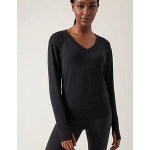 ATHLETA sunrise v-neck sweatshirt in black size S
